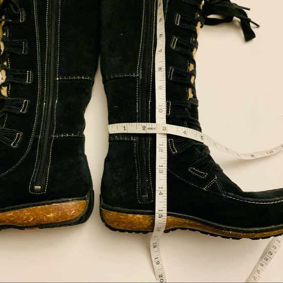 Timberland black suede tall winter lined boots size 6M - Picture 9 of 9